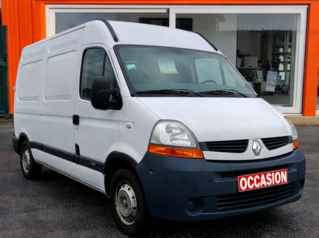 Renault Master Fourgon L2H2 3.3T 2.5 dCi 100 Confort